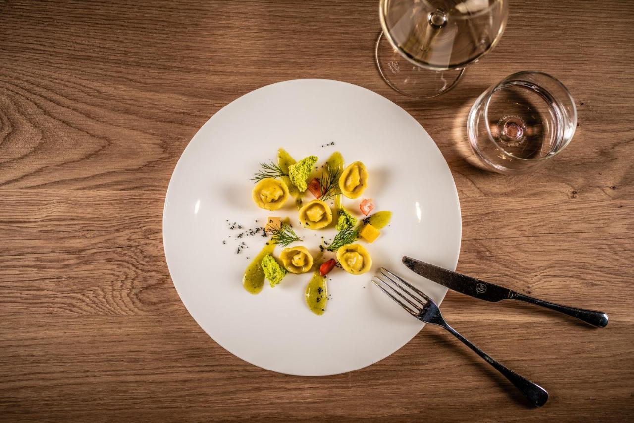 ホテル My Arbor - Dolomites ブレッサノーネ エクステリア 写真 A plate of tortellini
