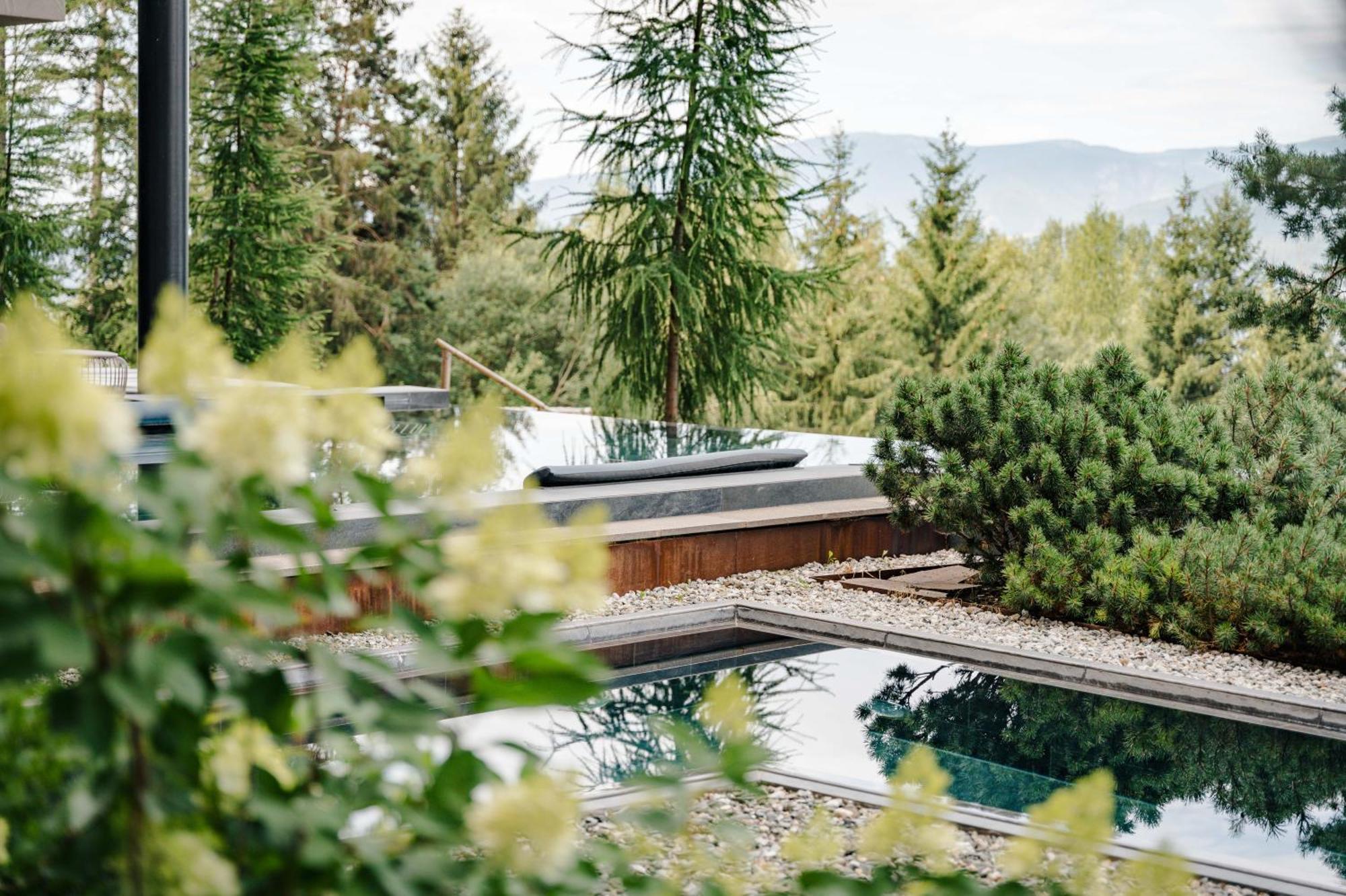 ホテル My Arbor - Dolomites ブレッサノーネ エクステリア 写真 The rooftop garden